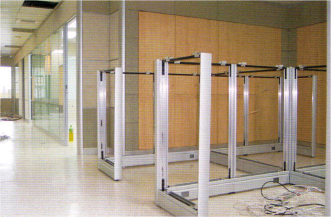 高隔間直接安裝于網(wǎng)絡(luò)地板上